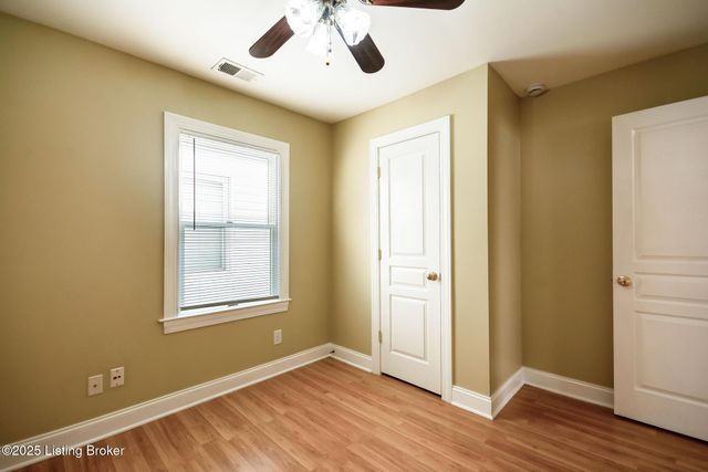 506 Warnock St, Louisville, KY 40217