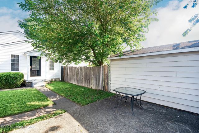 506 Warnock St, Louisville, KY 40217