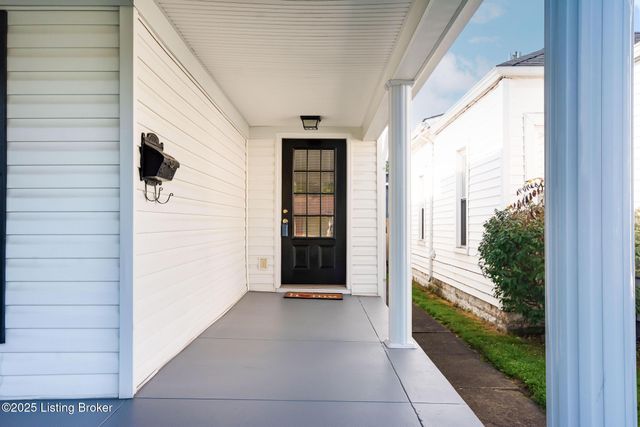 506 Warnock St, Louisville, KY 40217