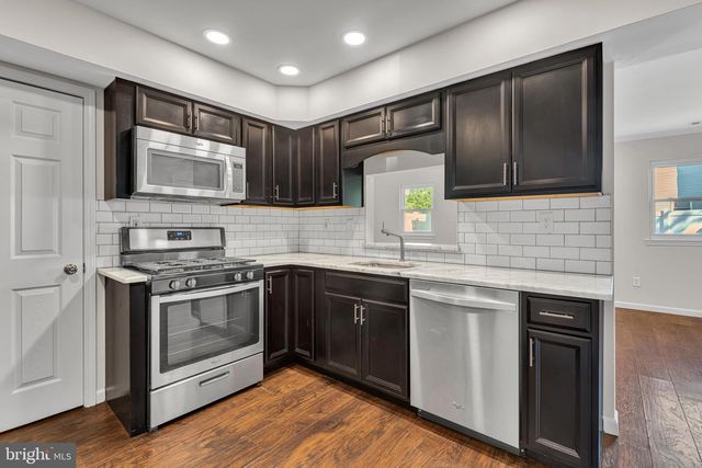 101 MALVERN CT, Mount Laurel, NJ 08054
