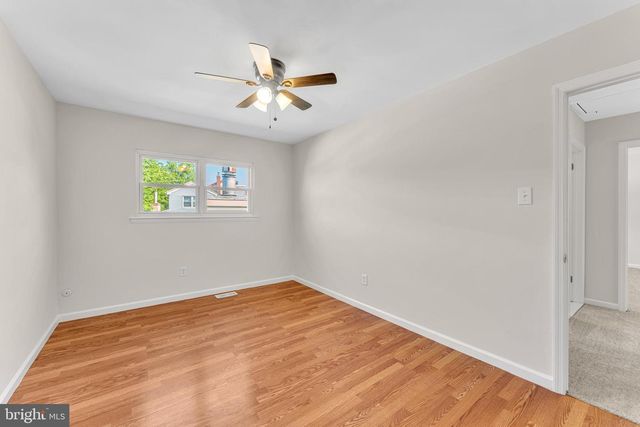 101 MALVERN CT, Mount Laurel, NJ 08054