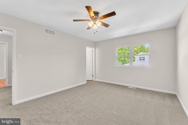 101 MALVERN CT, Mount Laurel, NJ 08054