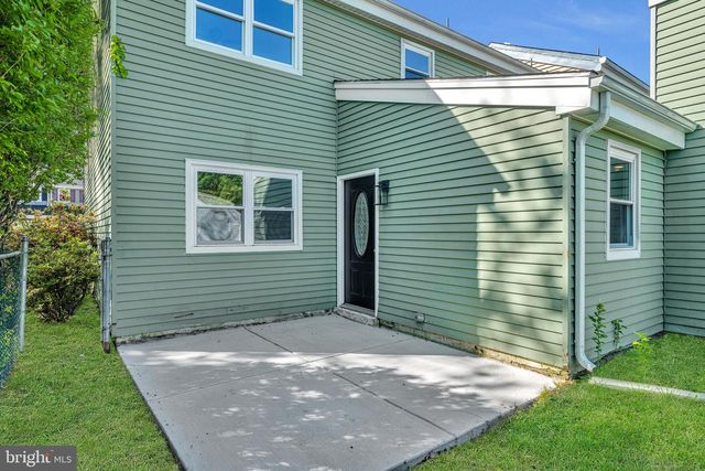101 MALVERN CT, Mount Laurel, NJ 08054