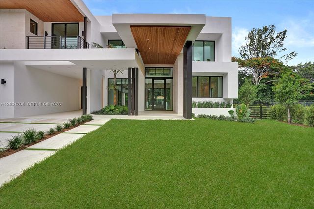 4640 Sunset Drive, Miami, FL 33143