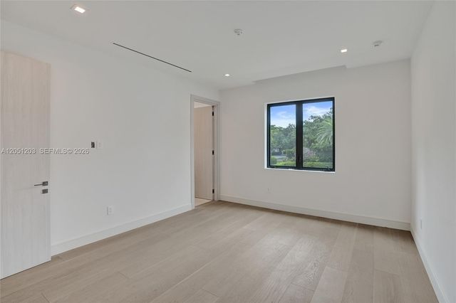 4640 Sunset Drive, Miami, FL 33143
