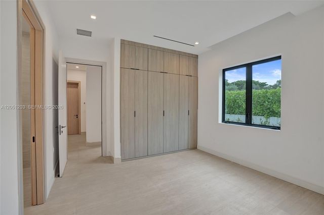 4640 Sunset Drive, Miami, FL 33143