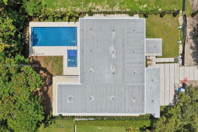 4640 Sunset Drive, Miami, FL 33143