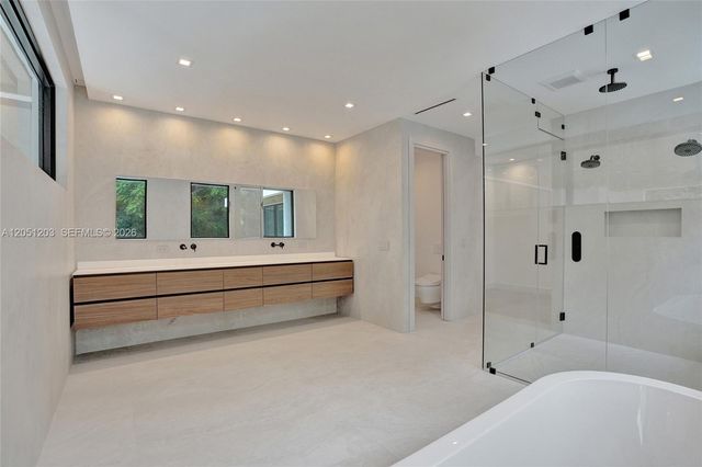 4640 Sunset Drive, Miami, FL 33143