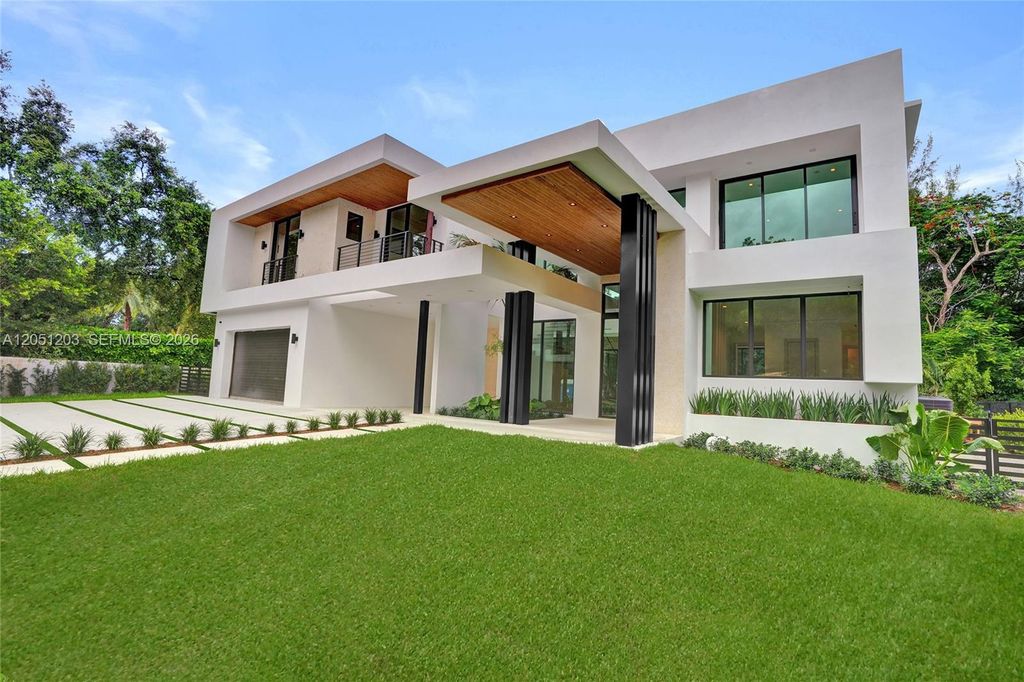4640 Sunset Drive, Miami, FL 33143