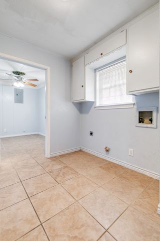 402 Baseline Road, Krugerville, TX 76227