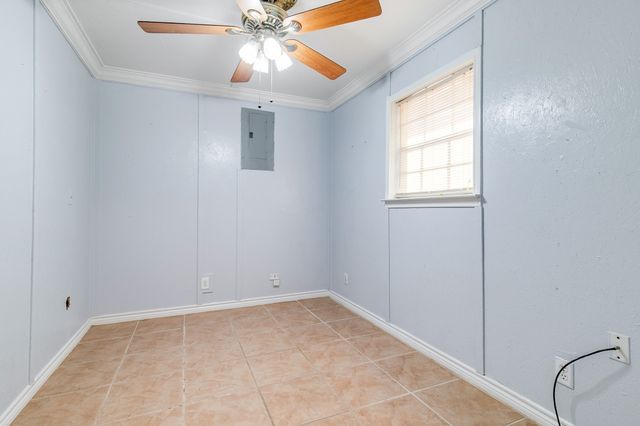 402 Baseline Road, Krugerville, TX 76227