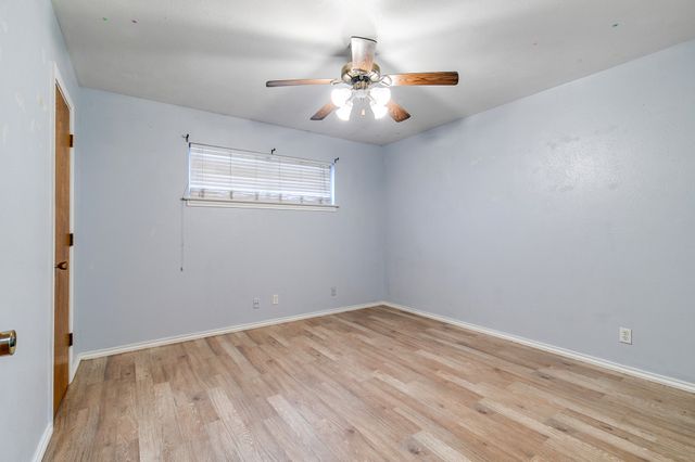 402 Baseline Road, Krugerville, TX 76227