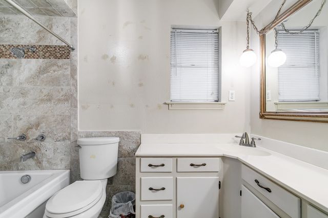 402 Baseline Road, Krugerville, TX 76227