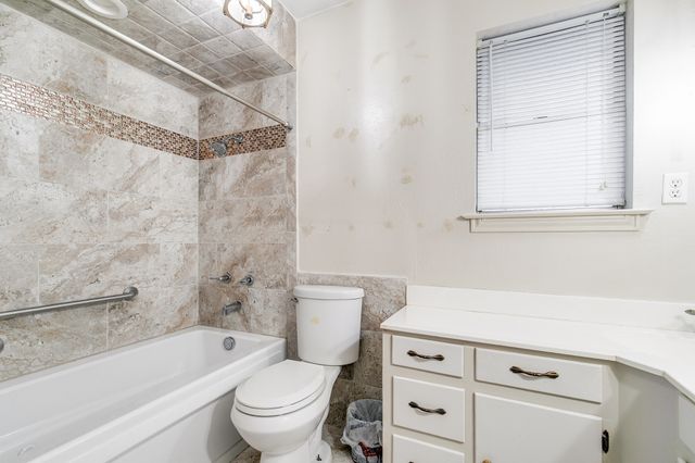 402 Baseline Road, Krugerville, TX 76227