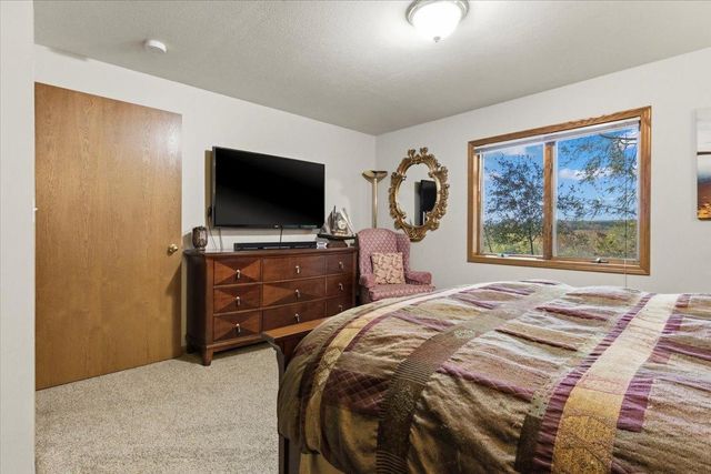 410 Sundown Drive, Avon, MN 56310