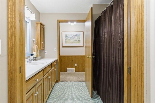 410 Sundown Drive, Avon, MN 56310