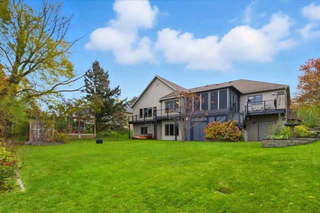 410 Sundown Drive, Avon, MN 56310