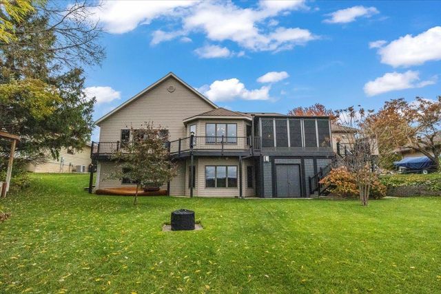 410 Sundown Drive, Avon, MN 56310