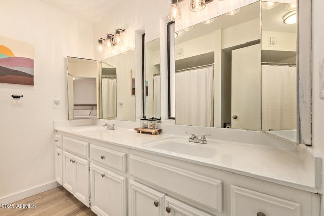 6722 E GRANDVIEW Drive, Scottsdale, AZ 85254