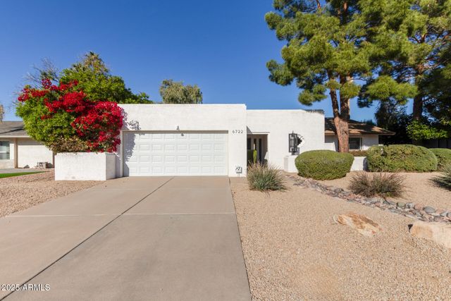 6722 E GRANDVIEW Drive, Scottsdale, AZ 85254