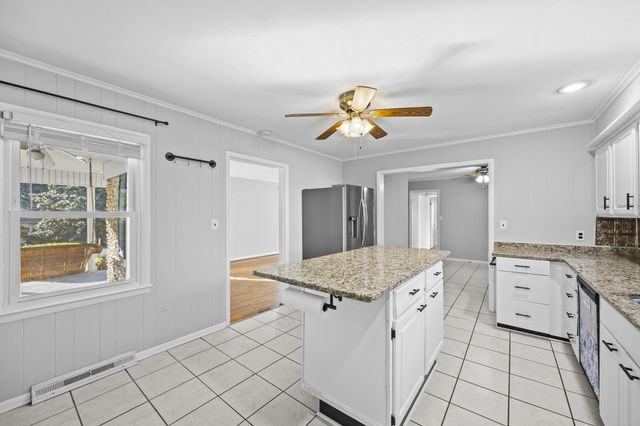 104 Evergreen Drive, Lawrenceburg, KY 40342