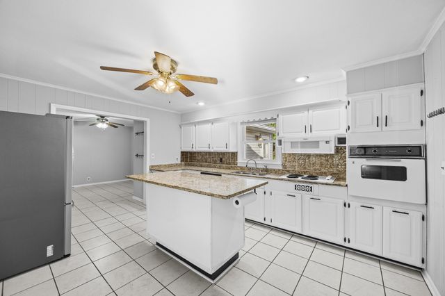 104 Evergreen Drive, Lawrenceburg, KY 40342