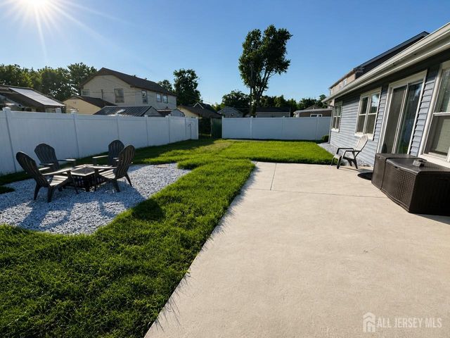 58 Balfour Lane, Willingboro, NJ 08046