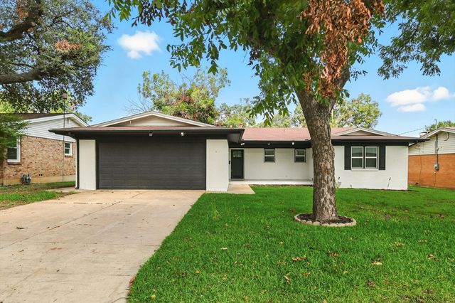 2800 Sadler Avenue, Fort Worth, TX 76133