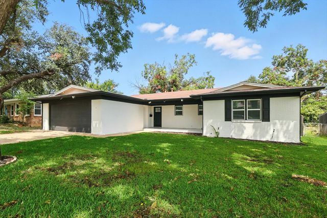 2800 Sadler Avenue, Fort Worth, TX 76133