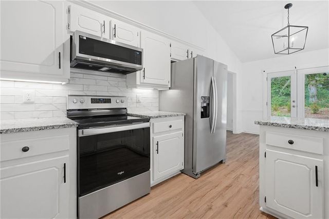 7745 Antebellum Lane, Riverdale, GA 30274