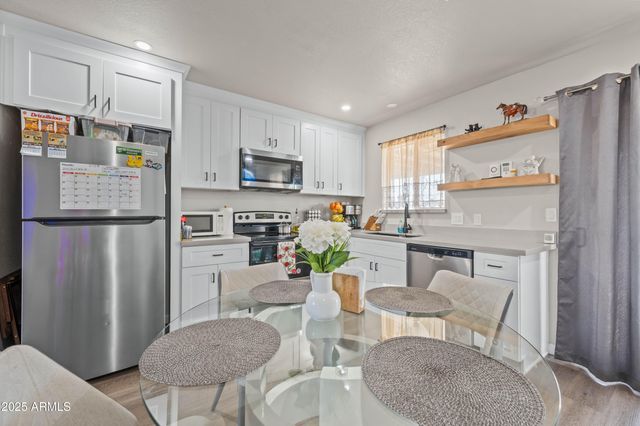 7231 W FLOWER Street, Phoenix, AZ 85033