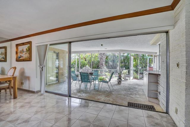 1004 SE 11th Street, Deerfield Beach, FL 33441