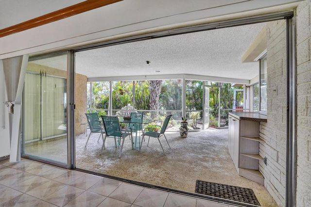 1004 SE 11th Street, Deerfield Beach, FL 33441