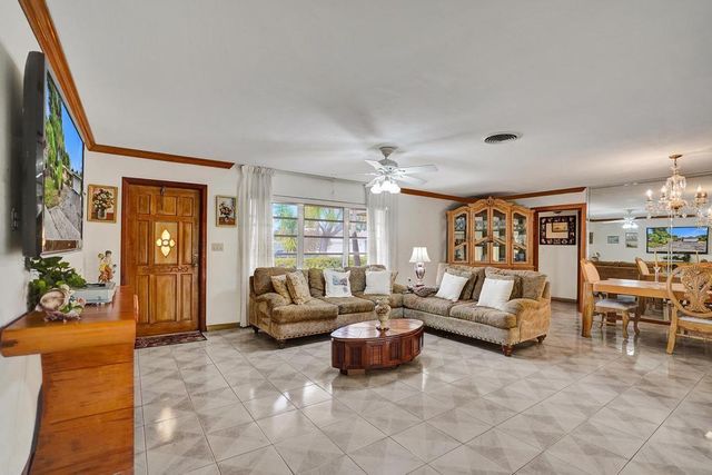 1004 SE 11th Street, Deerfield Beach, FL 33441