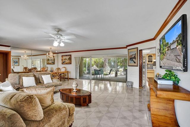 1004 SE 11th Street, Deerfield Beach, FL 33441