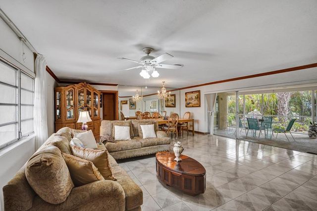 1004 SE 11th Street, Deerfield Beach, FL 33441