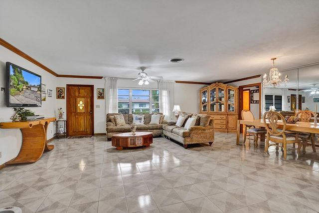 1004 SE 11th Street, Deerfield Beach, FL 33441