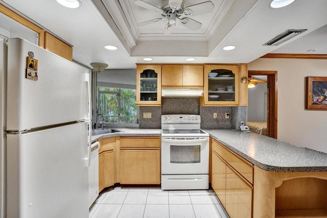 1004 SE 11th Street, Deerfield Beach, FL 33441