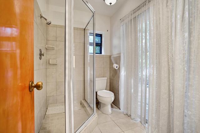 1004 SE 11th Street, Deerfield Beach, FL 33441