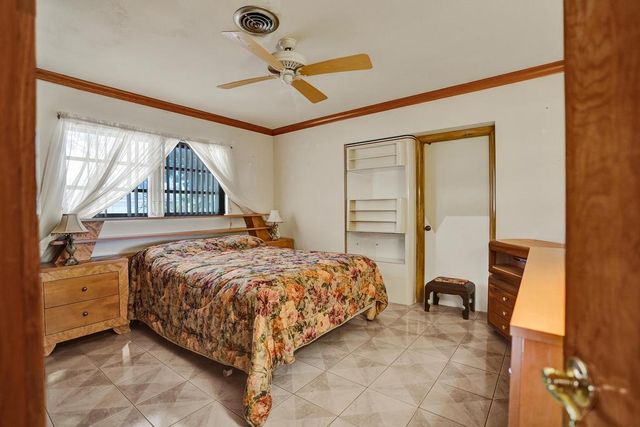 1004 SE 11th Street, Deerfield Beach, FL 33441