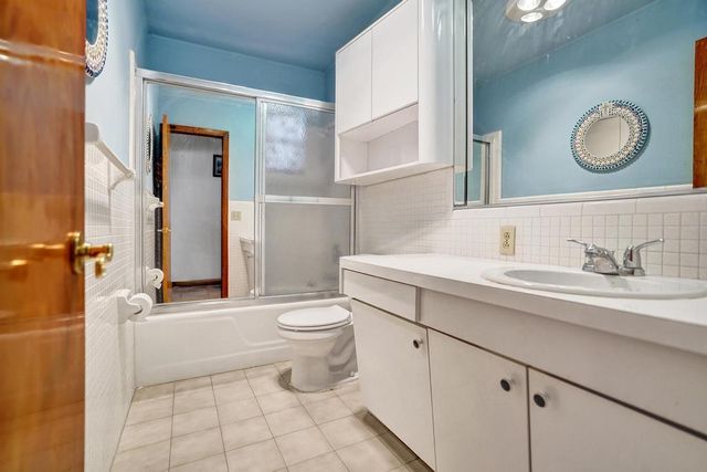 1004 SE 11th Street, Deerfield Beach, FL 33441