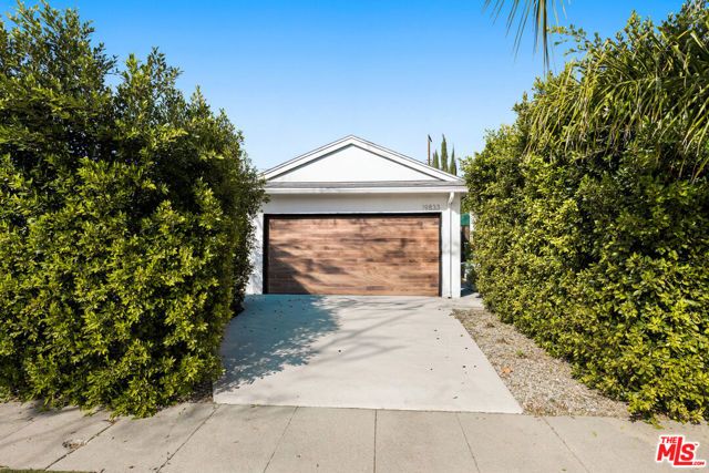 19833 Bassett Street, Winnetka (los Angeles), CA 91306