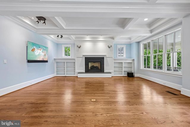 2612 24TH ST N, Arlington, VA 22207