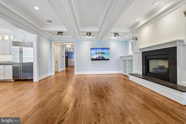 2612 24TH ST N, Arlington, VA 22207