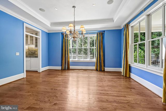 2612 24TH ST N, Arlington, VA 22207
