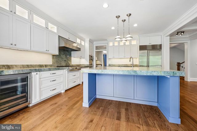 2612 24TH ST N, Arlington, VA 22207