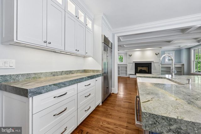 2612 24TH ST N, Arlington, VA 22207