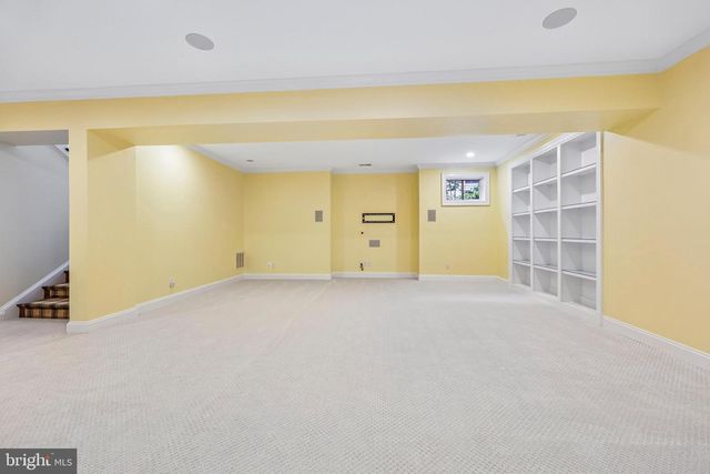 2612 24TH ST N, Arlington, VA 22207