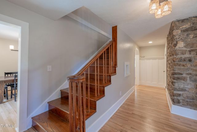 31232 Hollyfield Road, Damascus, VA 24236