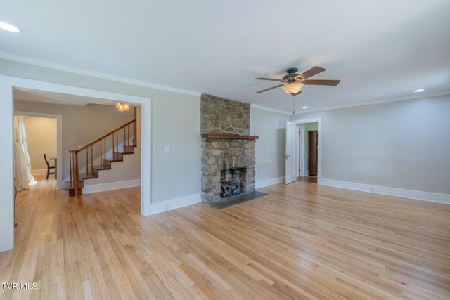 31232 Hollyfield Road, Damascus, VA 24236